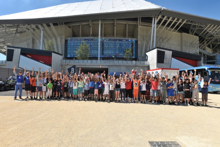 The 20 000 Smiles project ahead of Hungary v Portugal in Lyon