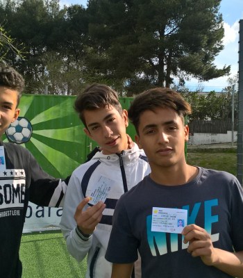Access cards help to promote integration and respect in Cañada Real