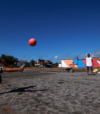 Field in a Box – Rio Doce, Brazil