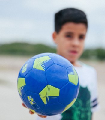 UEFA Foundation for Children provides Mexican youngsters with sports and educational activities