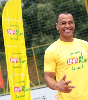 UEFA Foundation and Lay’s team up to open new Brazilian pitch