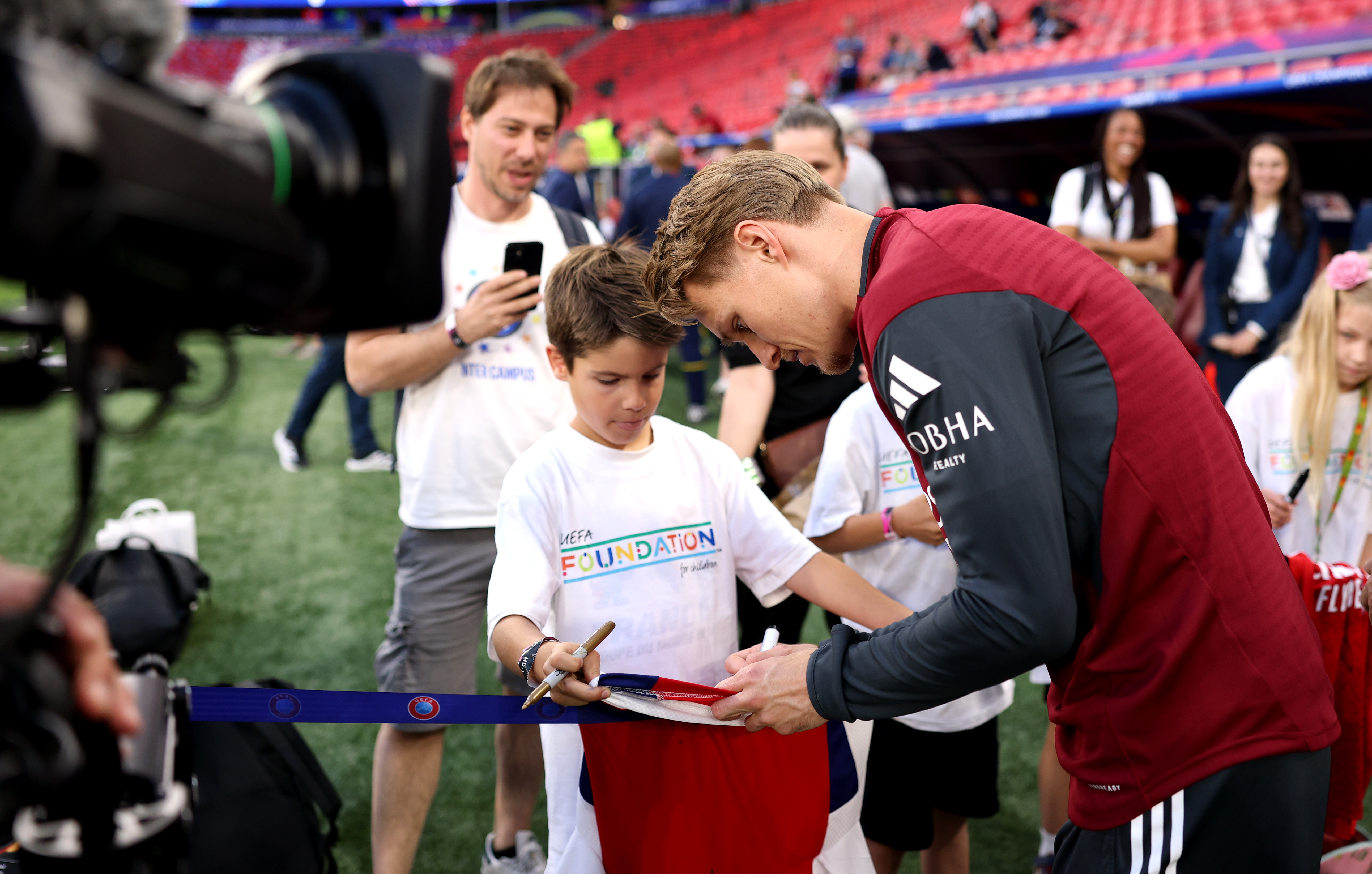Arsenal FC Training Session And Press Conference - UEFA Champions League Final 2026 (3)